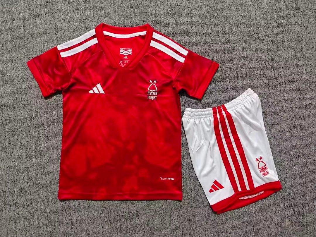 f4819c12 2026-2027 Nottingham Forest Home Red kids/youth Soccer uniform - Image 1