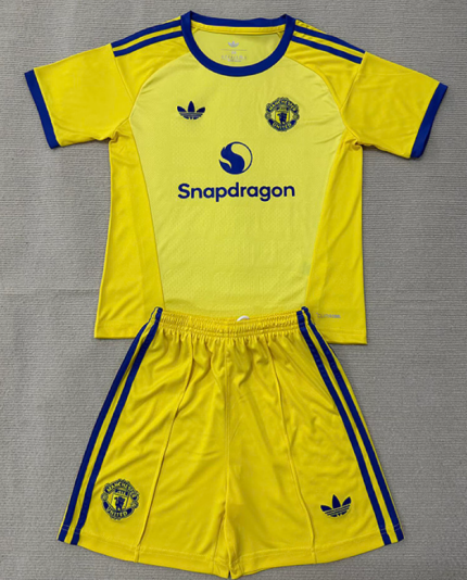 2026-2027 Manchester United Goalkeeper  Yellow Soccer uniform