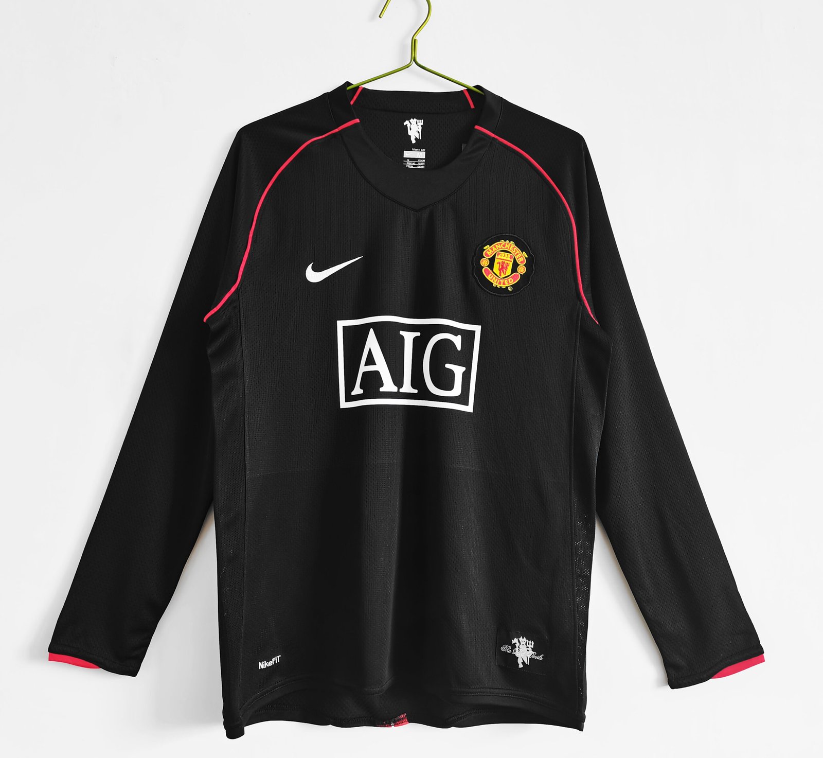 dbad738e Retro version 2007-2008 Manchester United Away Black Long sleeves Soccer Jersey AAA - Image 1
